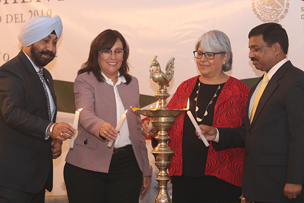 Inder Pal Singh delivering a keynote address on India-Mexico trade relations.